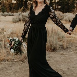 Lulus backless, lace sleeve dress